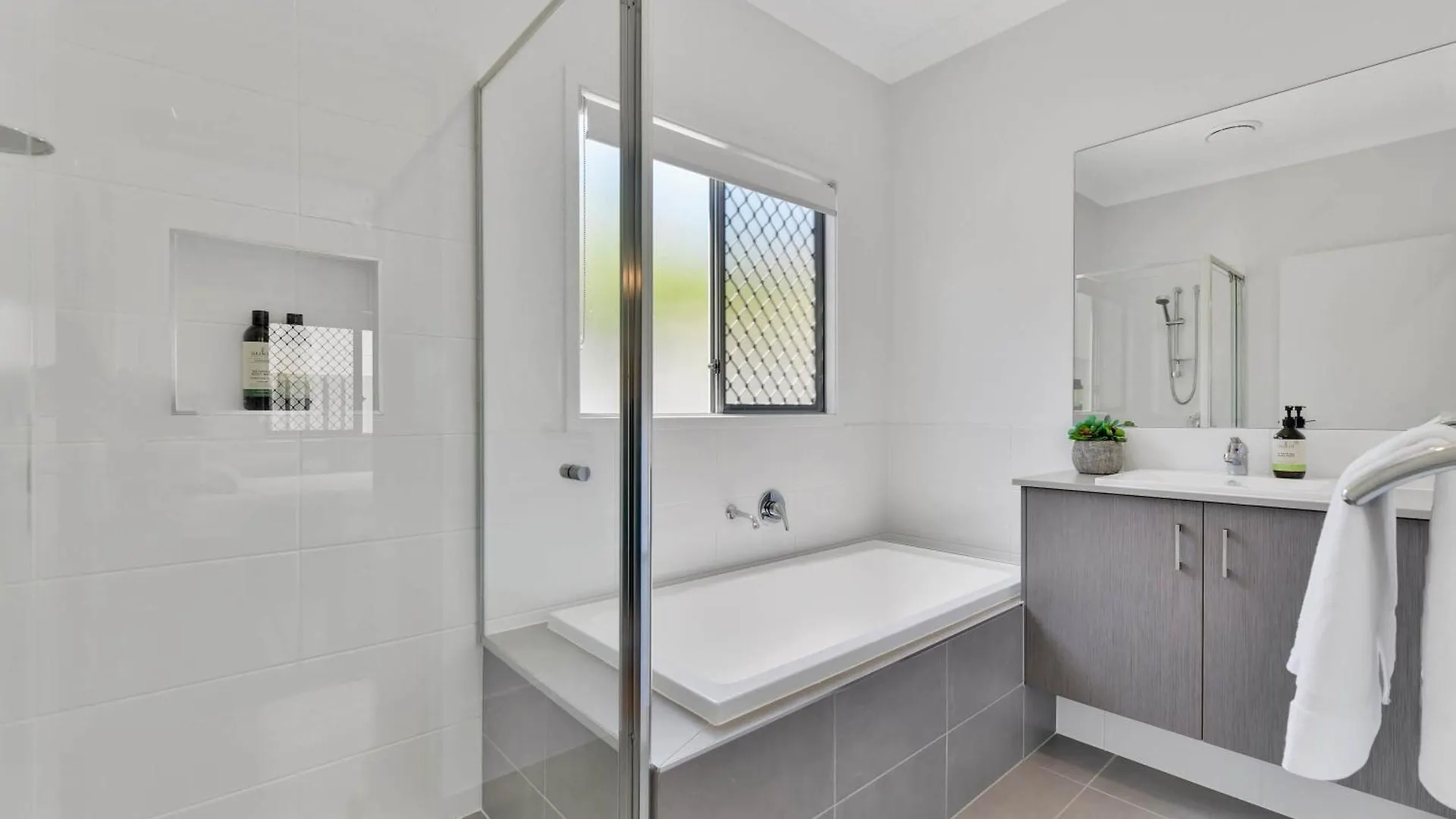 Chic Family Friendly 4Br Retreat Near Redcliffe Villa Scarborough 0*,