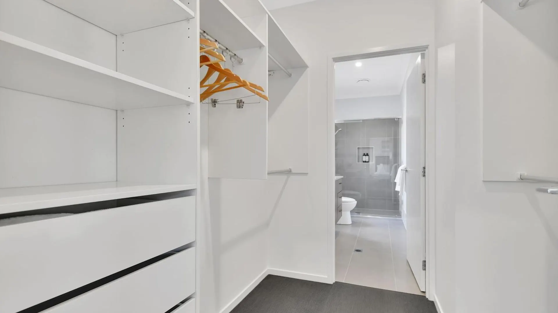 Chic Family Friendly 4Br Retreat Near Redcliffe Villa Scarborough Australia