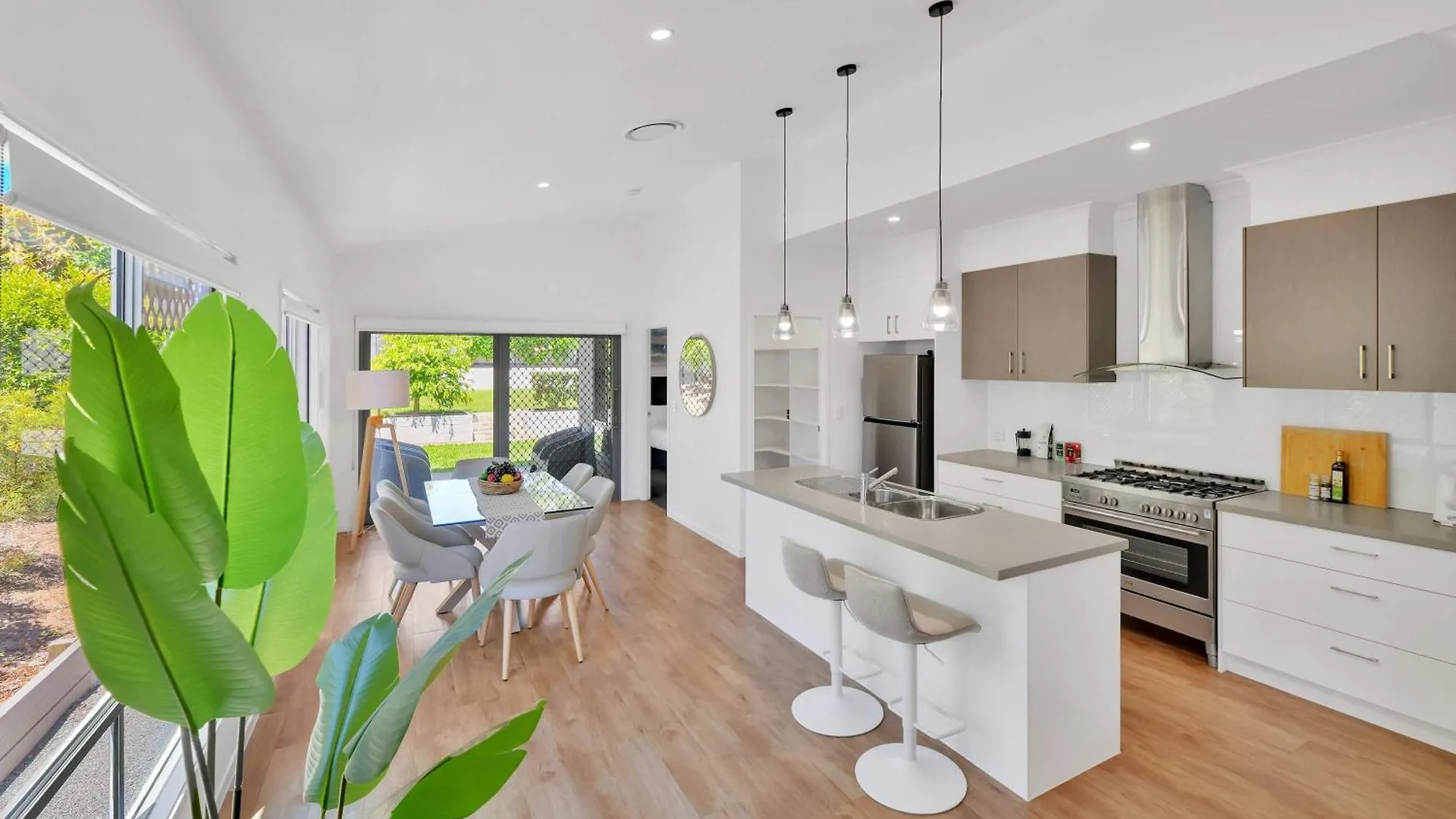 Chic Family Friendly 4Br Retreat Near Redcliffe Villa Scarborough