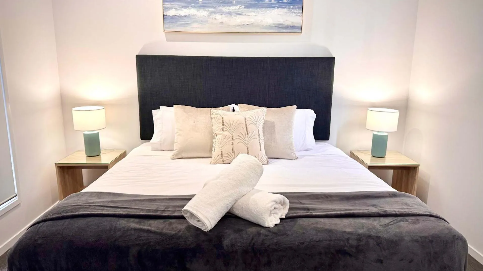 Holiday home Chic Family Friendly 4Br Retreat Near Redcliffe Villa Scarborough
