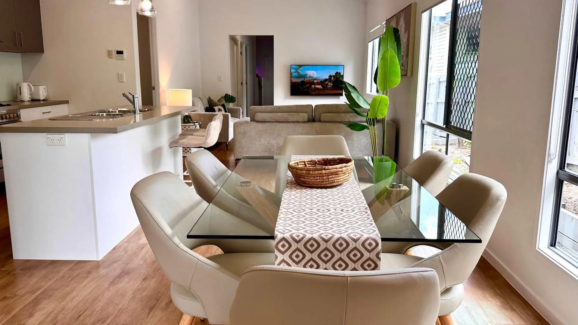 Chic Family Friendly 4Br Retreat Near Redcliffe Villa Scarborough Holiday home